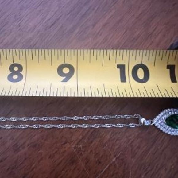 Vintage Silverplated Simulated Emerald/Rhinestone Necklace and Bracelet Set - Picture 10 of 10